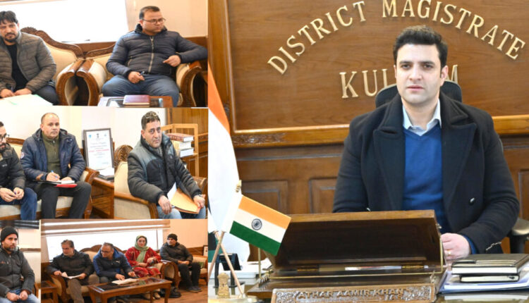 In Kashmir's Kulgam Over 7,300 Farmers Registers Under Crop Insurance Scheme